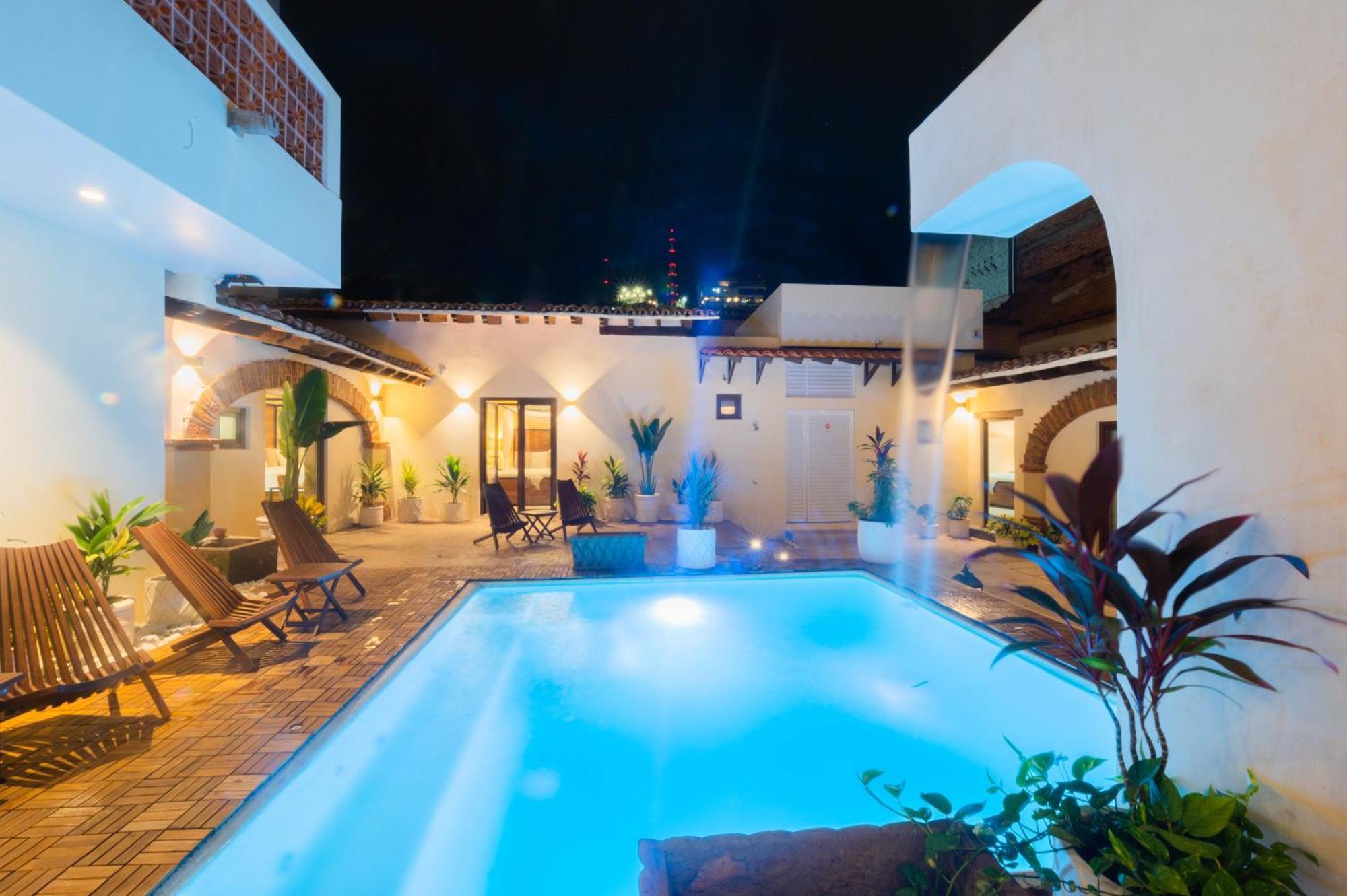 Casa Victoria Malecon - Adults Only Hotel Puerto Vallarta Exterior foto