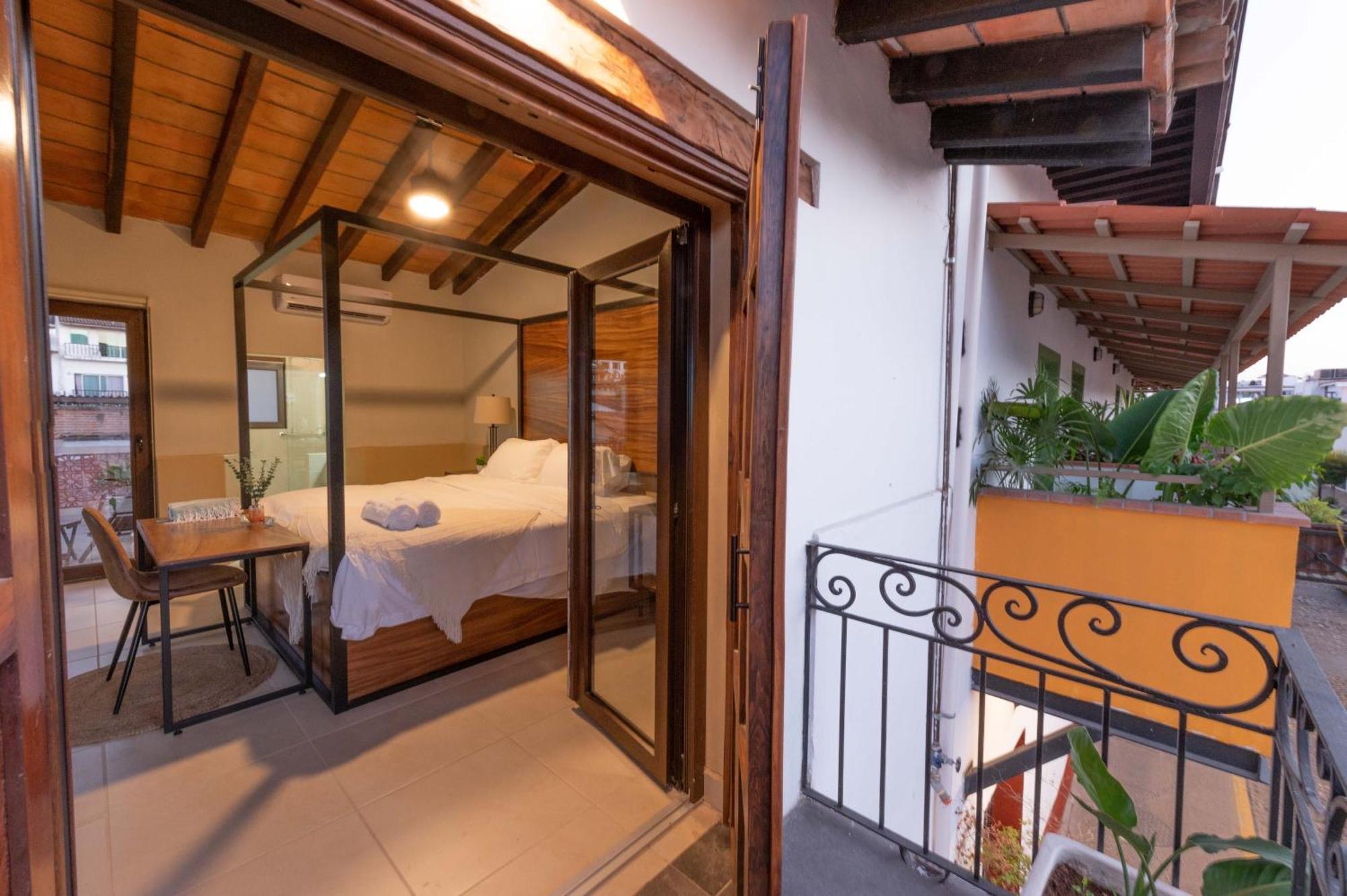 Casa Victoria Malecon - Adults Only Hotel Puerto Vallarta Exterior foto